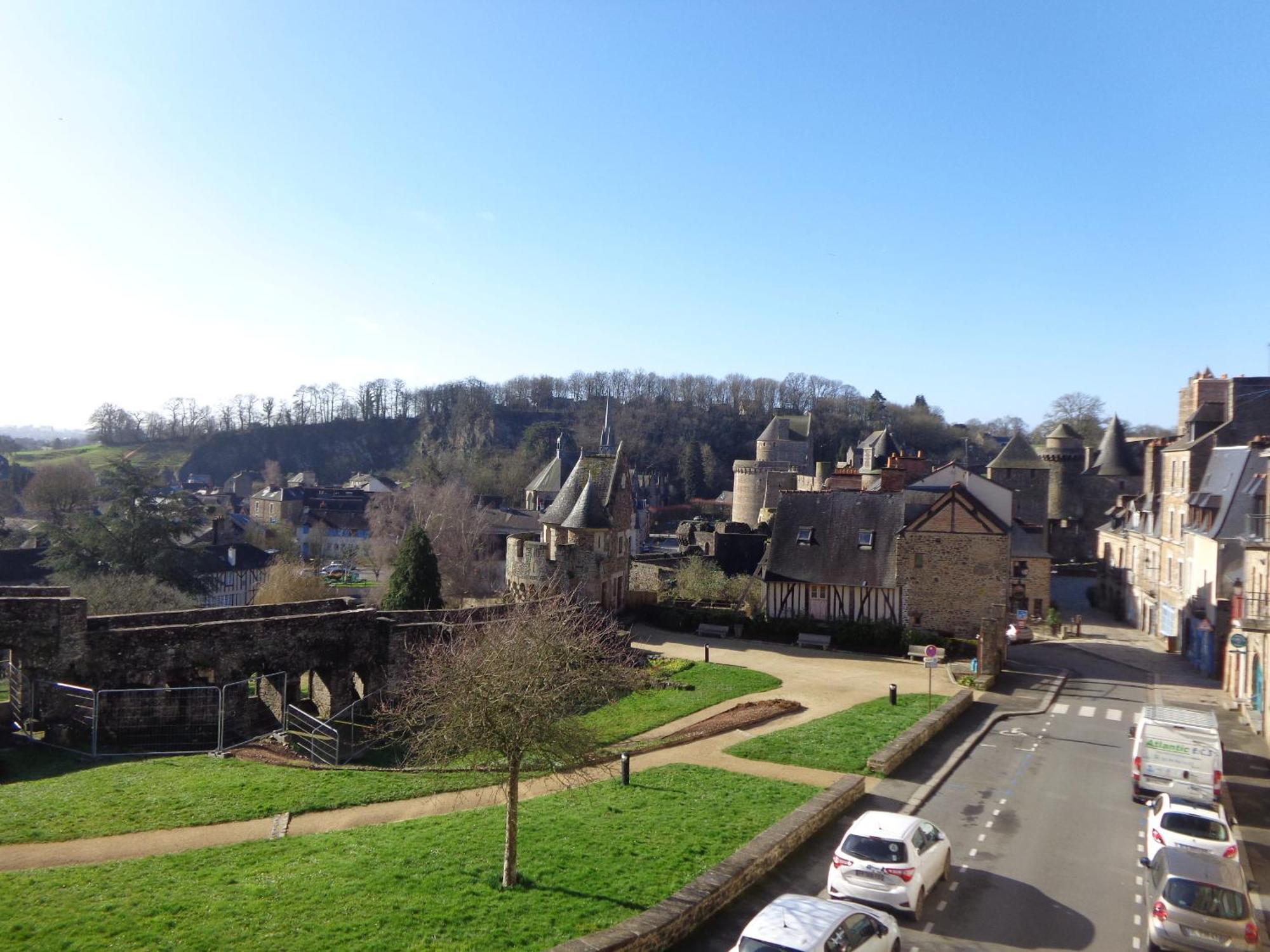 Le Relais Medieval Fougeres Ngoại thất bức ảnh