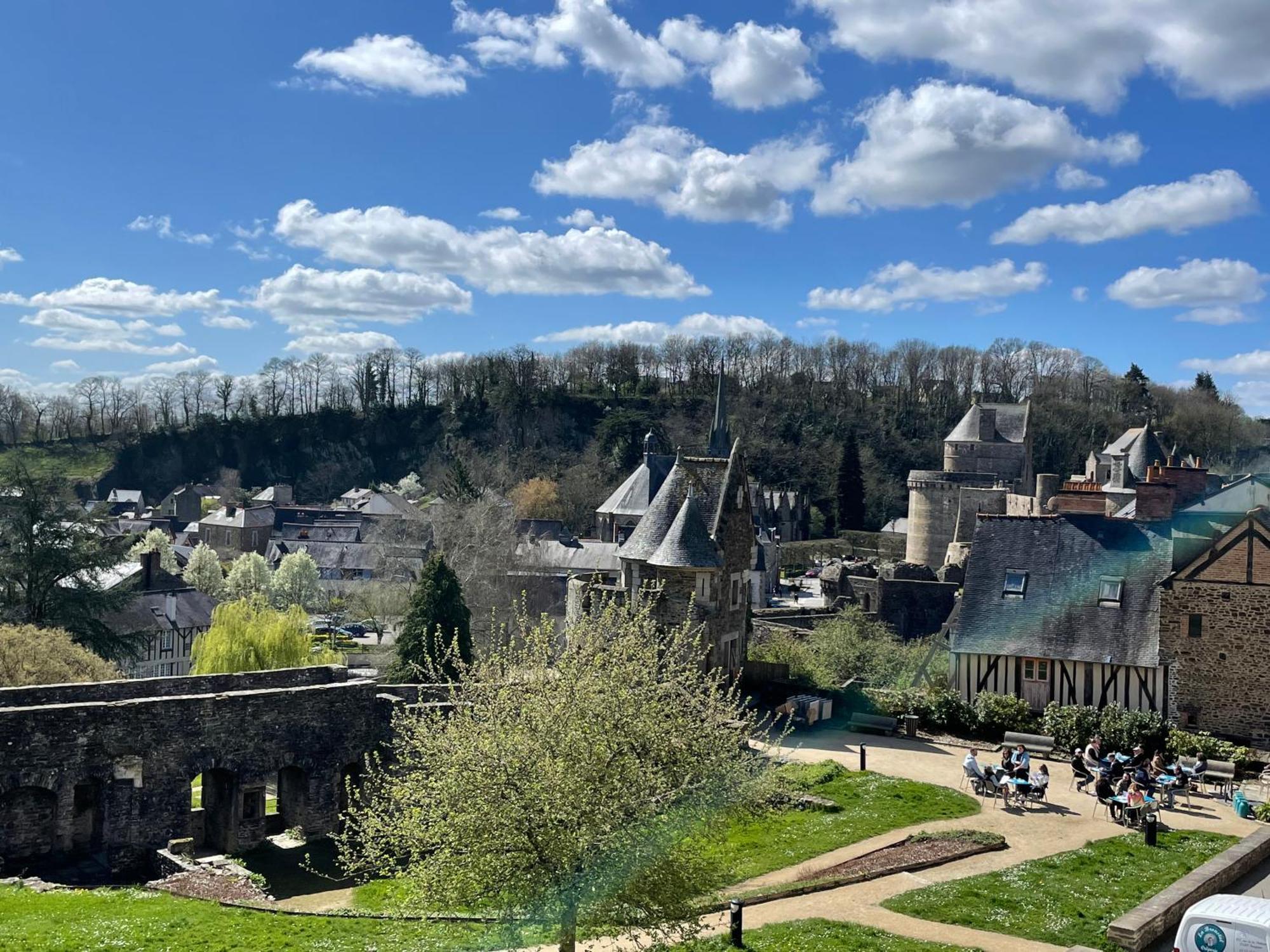 Le Relais Medieval Fougeres Ngoại thất bức ảnh
