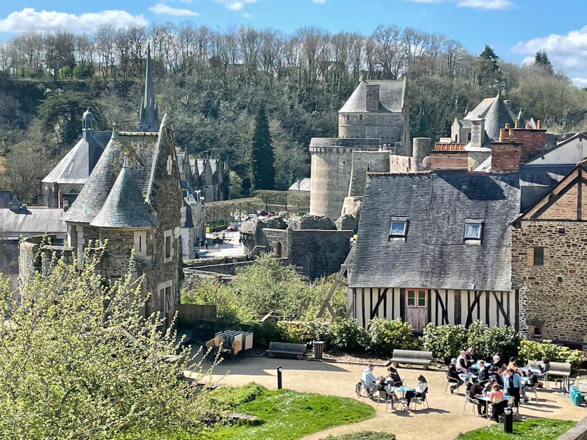 Le Relais Medieval Fougeres Ngoại thất bức ảnh